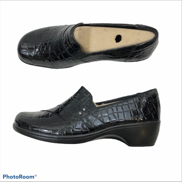 clarks may marigold black